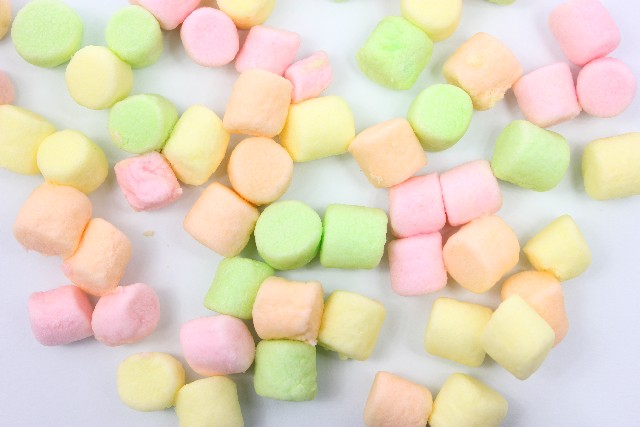 大人になってからはお菓子の詰め合わせをもらいました。